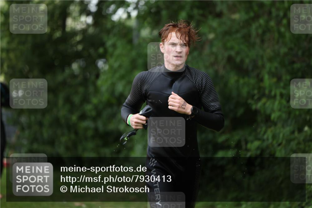 15.06.2025 - 7 Türme Triathlon Michael Strokosch http://msf.ph/oto/7930413 15.06.2025 12:25:22 Schwimmen 379, 441, 587, 663 meine-sportfotos.de