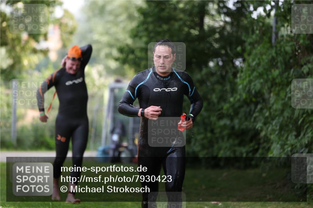 15.06.2025 - 7 Türme Triathlon Michael Strokosch http://msf.ph/oto/7930423 15.06.2025 12:25:24 Schwimmen 379, 441, 587, 663 meine-sportfotos.de
