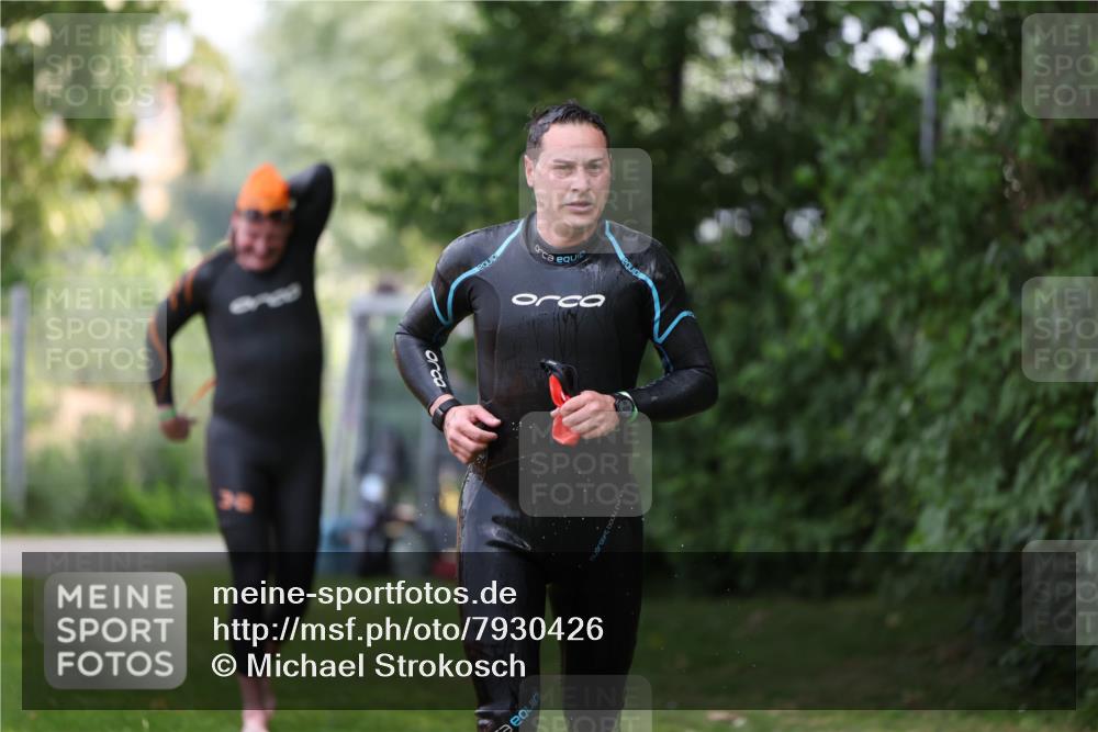 15.06.2025 - 7 Türme Triathlon Michael Strokosch http://msf.ph/oto/7930426 15.06.2025 12:25:25 Schwimmen 379, 441, 587, 663 meine-sportfotos.de