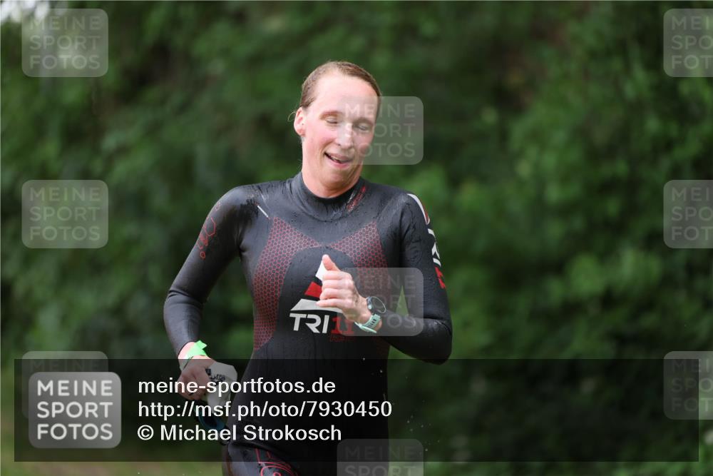 15.06.2025 - 7 Türme Triathlon Michael Strokosch http://msf.ph/oto/7930450 15.06.2025 12:25:33 Schwimmen 379, 441, 587 meine-sportfotos.de