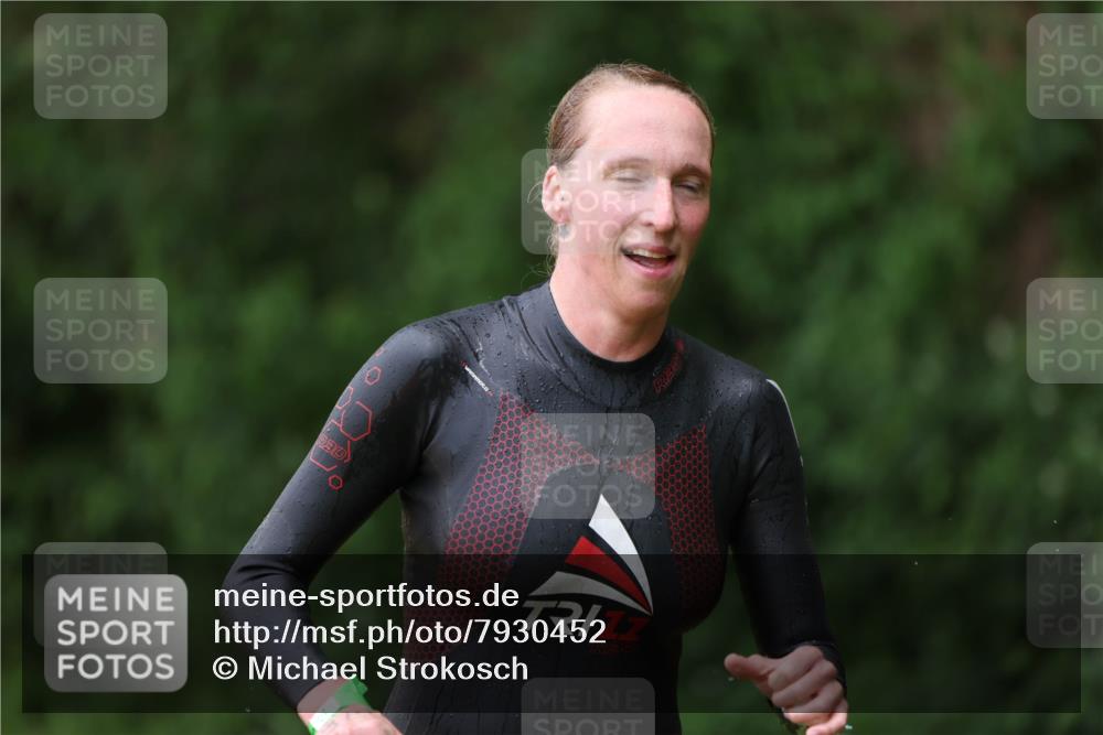 15.06.2025 - 7 Türme Triathlon Michael Strokosch http://msf.ph/oto/7930452 15.06.2025 12:25:34 Schwimmen 379, 441, 587 meine-sportfotos.de