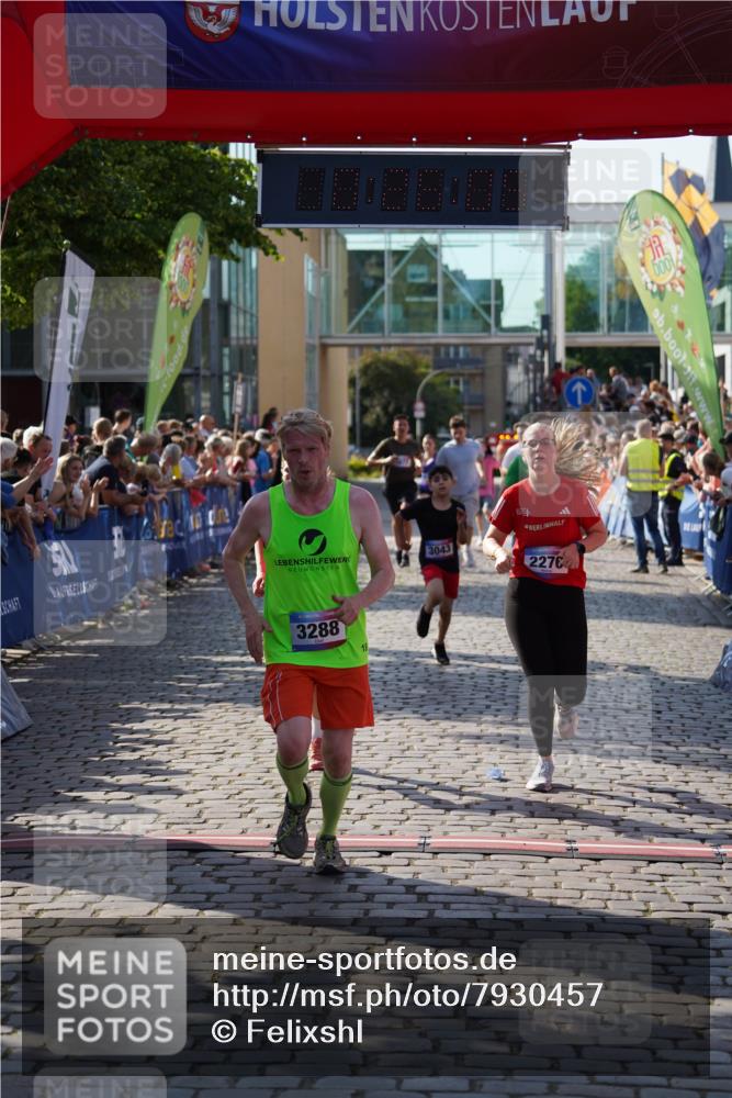 13.06.2025 - Holstenköstenlauf Felixshl http://msf.ph/oto/7930457 13.06.2025 17:56:06 Laufen 2175, 2276, 2555, 2861, 2917, 3043, 3288, 3602, 3672 meine-sportfotos.de