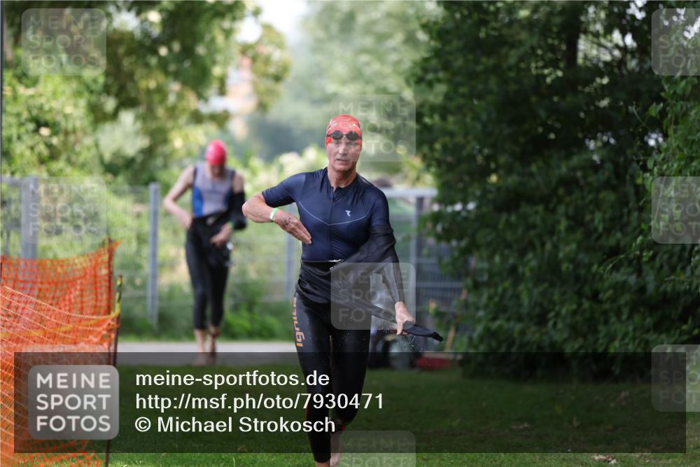 15.06.2025 - 7 Türme Triathlon Michael Strokosch http://msf.ph/oto/7930471 15.06.2025 12:26:02 Schwimmen 393, 469, 479, 619, 621 meine-sportfotos.de