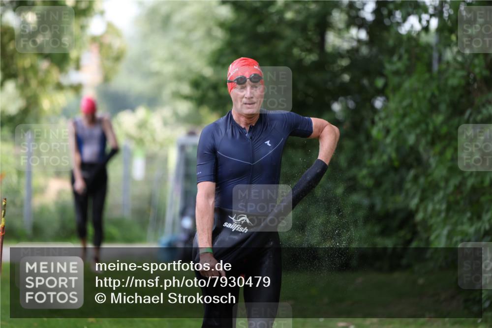 15.06.2025 - 7 Türme Triathlon Michael Strokosch http://msf.ph/oto/7930479 15.06.2025 12:26:03 Schwimmen 393, 469, 479, 619, 621 meine-sportfotos.de
