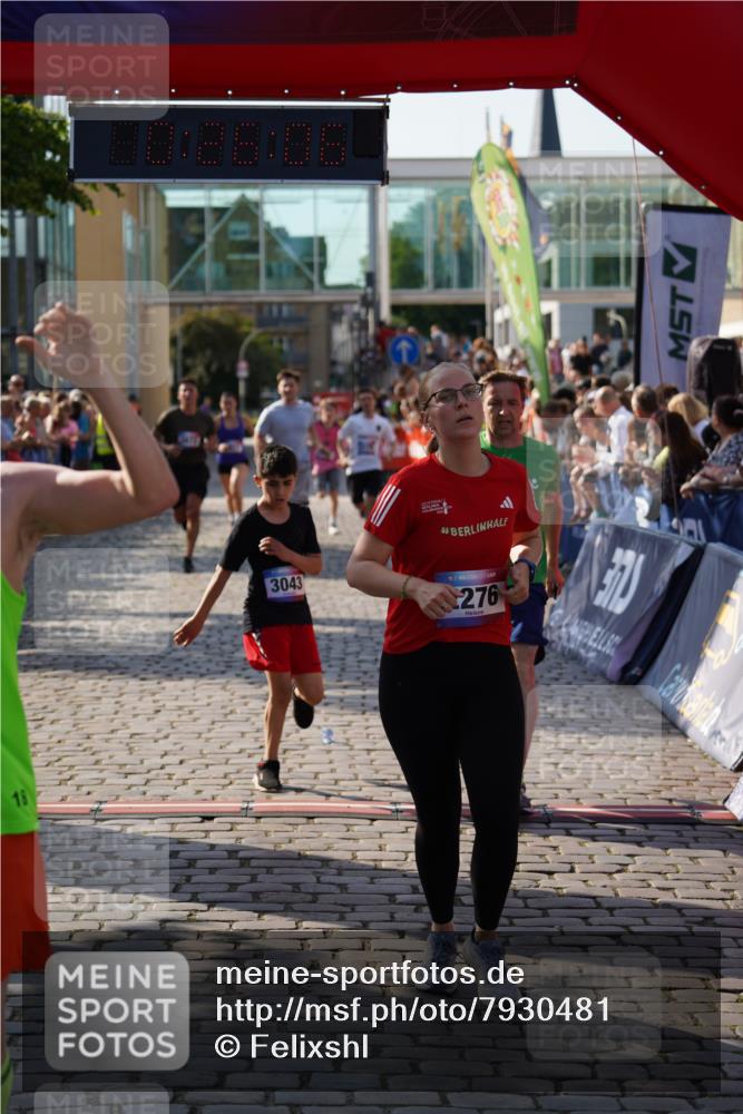 13.06.2025 - Holstenköstenlauf Felixshl http://msf.ph/oto/7930481 13.06.2025 17:56:07 Laufen 2175, 2276, 2555, 2861, 2917, 3043, 3288, 3602, 3672 meine-sportfotos.de
