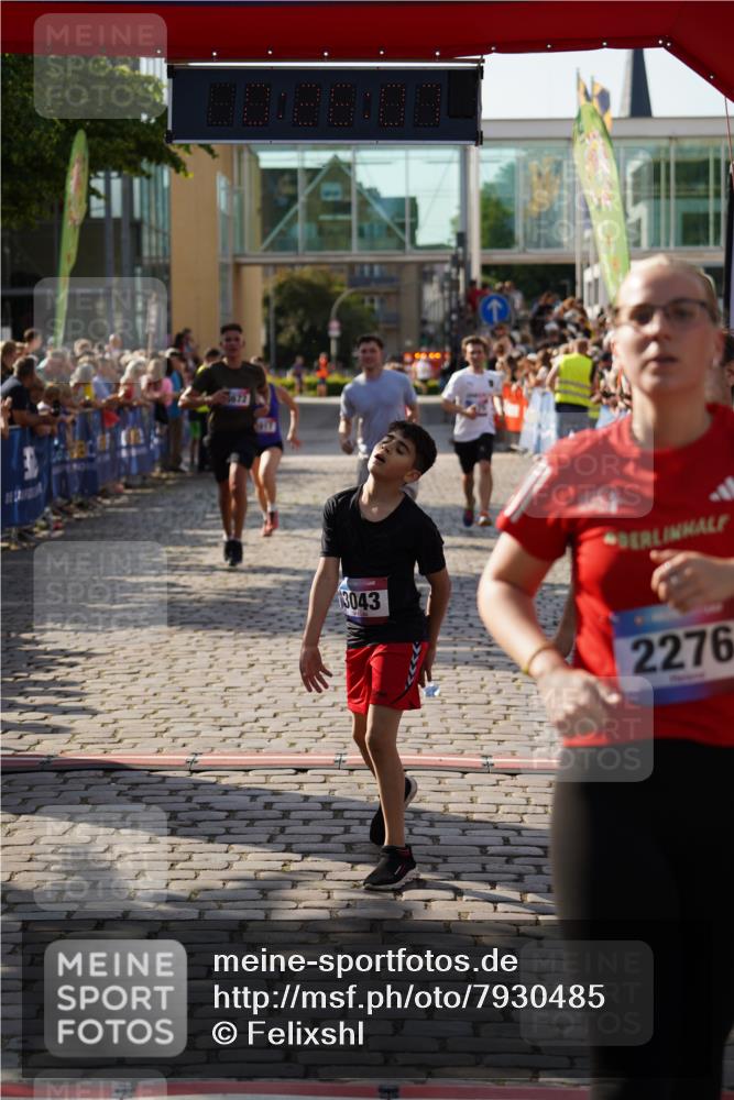 13.06.2025 - Holstenköstenlauf Felixshl http://msf.ph/oto/7930485 13.06.2025 17:56:09 Laufen 2175, 2276, 2555, 2861, 2917, 3043, 3288, 3602, 3672 meine-sportfotos.de