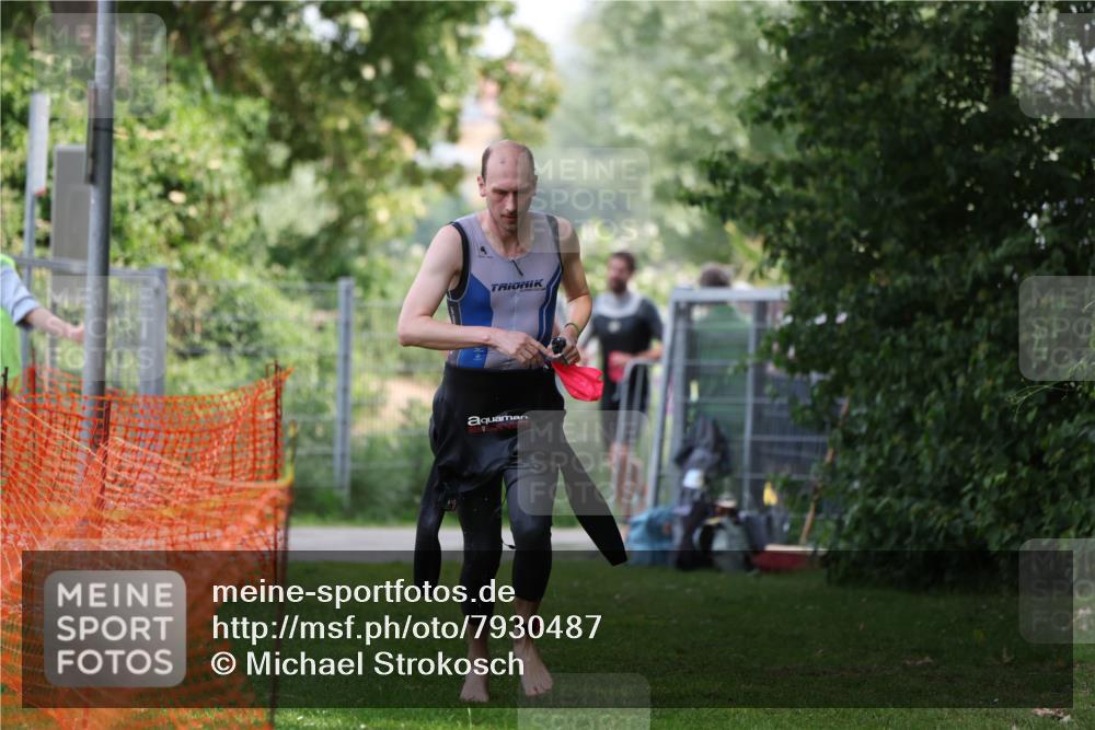 15.06.2025 - 7 Türme Triathlon Michael Strokosch http://msf.ph/oto/7930487 15.06.2025 12:26:07 Schwimmen 393, 469, 479, 600, 619, 621 meine-sportfotos.de