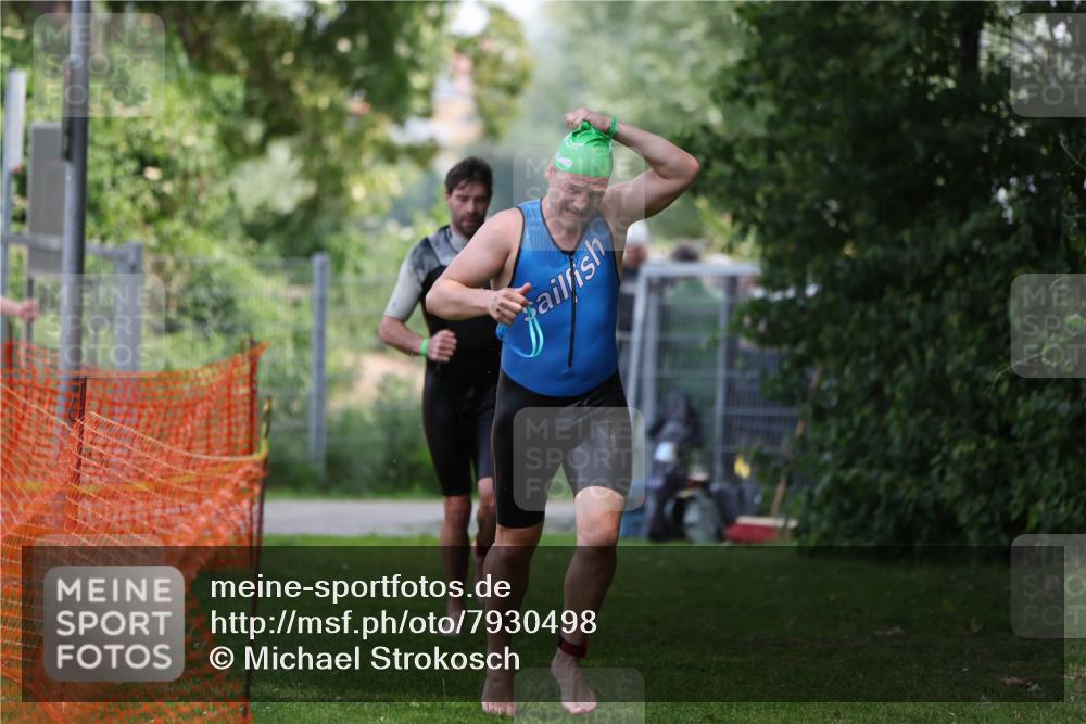 15.06.2025 - 7 Türme Triathlon Michael Strokosch http://msf.ph/oto/7930498 15.06.2025 12:26:12 Schwimmen 393, 398, 456, 469, 479, 600, 621 meine-sportfotos.de