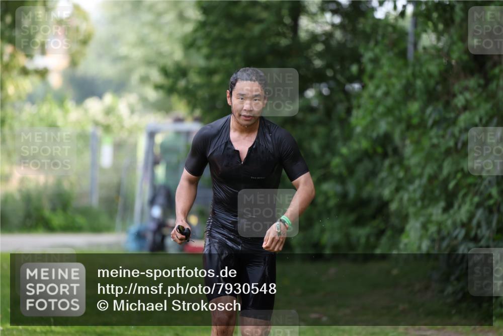 15.06.2025 - 7 Türme Triathlon Michael Strokosch http://msf.ph/oto/7930548 15.06.2025 12:26:37 Schwimmen 364, 398, 456, 516, 600 meine-sportfotos.de