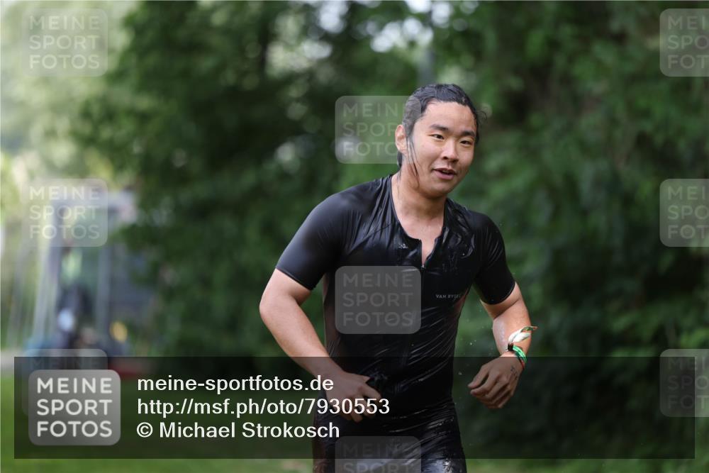 15.06.2025 - 7 Türme Triathlon Michael Strokosch http://msf.ph/oto/7930553 15.06.2025 12:26:38 Schwimmen 364, 398, 456, 516 meine-sportfotos.de