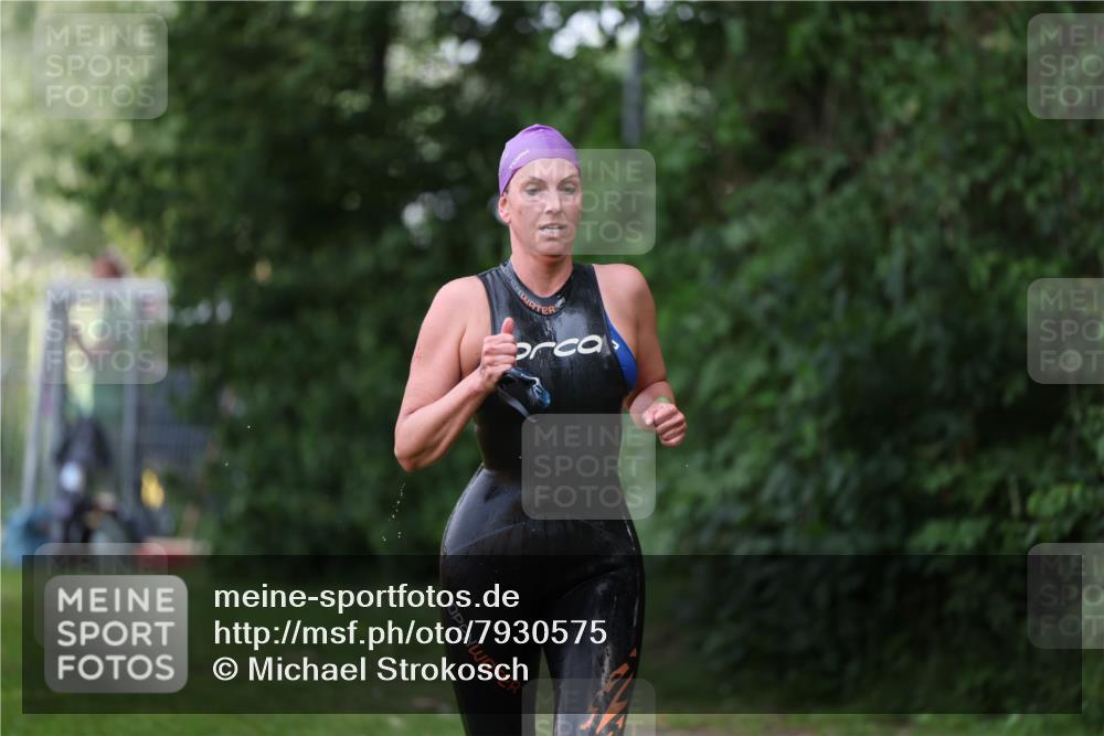 15.06.2025 - 7 Türme Triathlon Michael Strokosch http://msf.ph/oto/7930575 15.06.2025 12:26:50 Schwimmen 364, 524, 553 meine-sportfotos.de