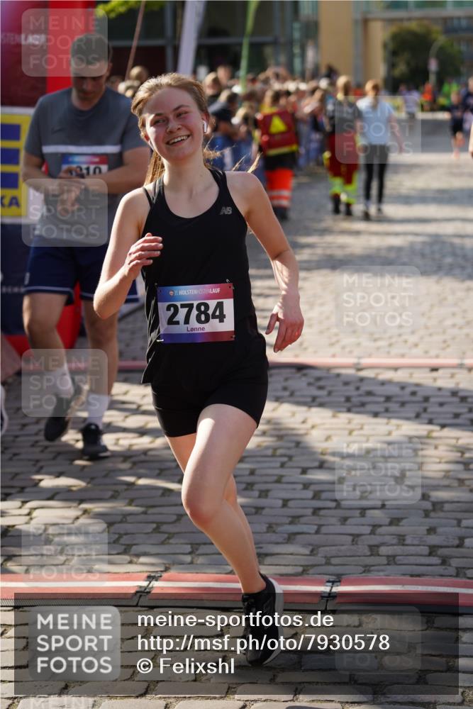 13.06.2025 - Holstenköstenlauf Felixshl http://msf.ph/oto/7930578 13.06.2025 17:56:38 Laufen 2121, 2736, 2784, 3306, 3716, 3722, 3910 meine-sportfotos.de