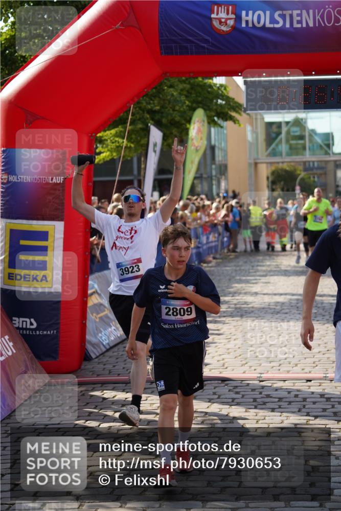 13.06.2025 - Holstenköstenlauf Felixshl http://msf.ph/oto/7930653 13.06.2025 17:56:49 Laufen 2174, 2809, 2855, 3272, 3744, 3794, 3820, 3862, 3871, 3892, 3901, 3923 meine-sportfotos.de