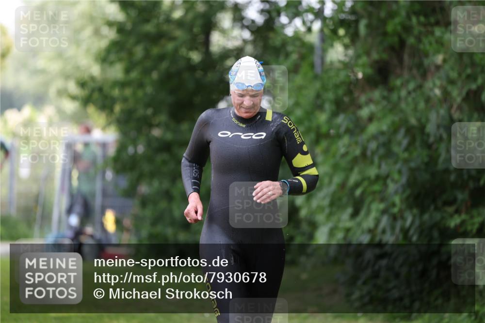 15.06.2025 - 7 Türme Triathlon Michael Strokosch http://msf.ph/oto/7930678 15.06.2025 12:27:48 Schwimmen 509, 525 meine-sportfotos.de