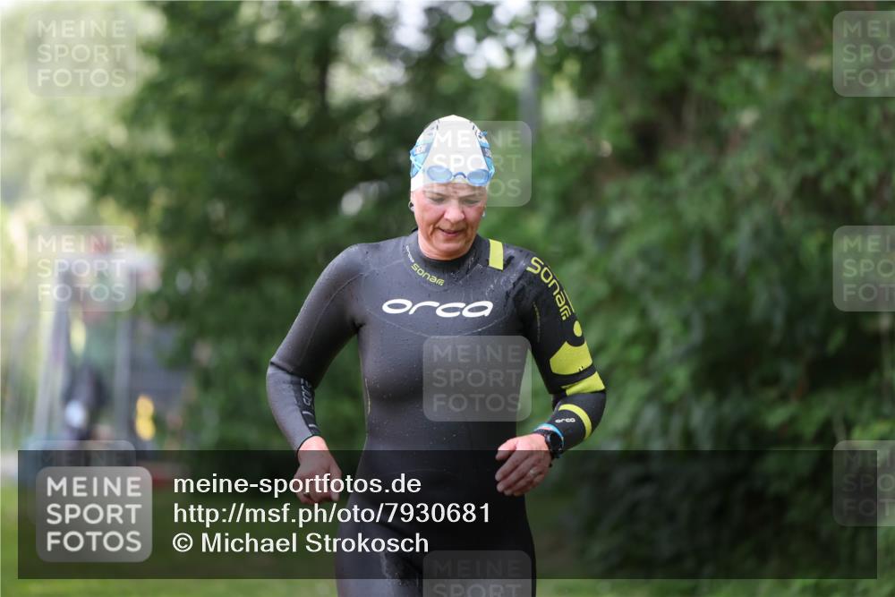 15.06.2025 - 7 Türme Triathlon Michael Strokosch http://msf.ph/oto/7930681 15.06.2025 12:27:49 Schwimmen 509, 525 meine-sportfotos.de