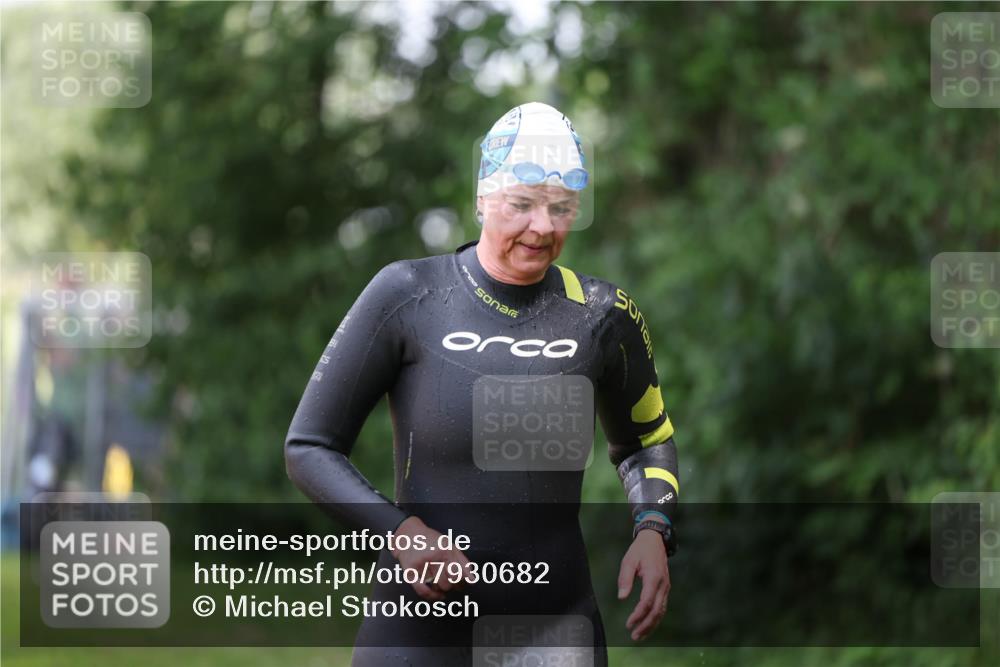 15.06.2025 - 7 Türme Triathlon Michael Strokosch http://msf.ph/oto/7930682 15.06.2025 12:27:50 Schwimmen 509, 525 meine-sportfotos.de