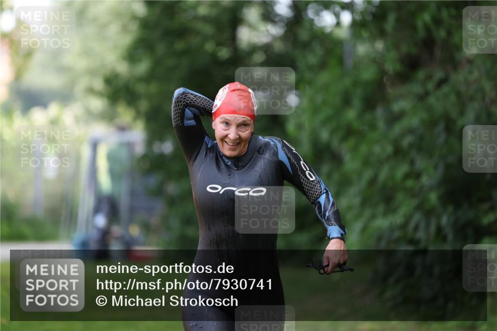 15.06.2025 - 7 Türme Triathlon Michael Strokosch http://msf.ph/oto/7930741 15.06.2025 12:28:49 Schwimmen 552, 554, 574 meine-sportfotos.de