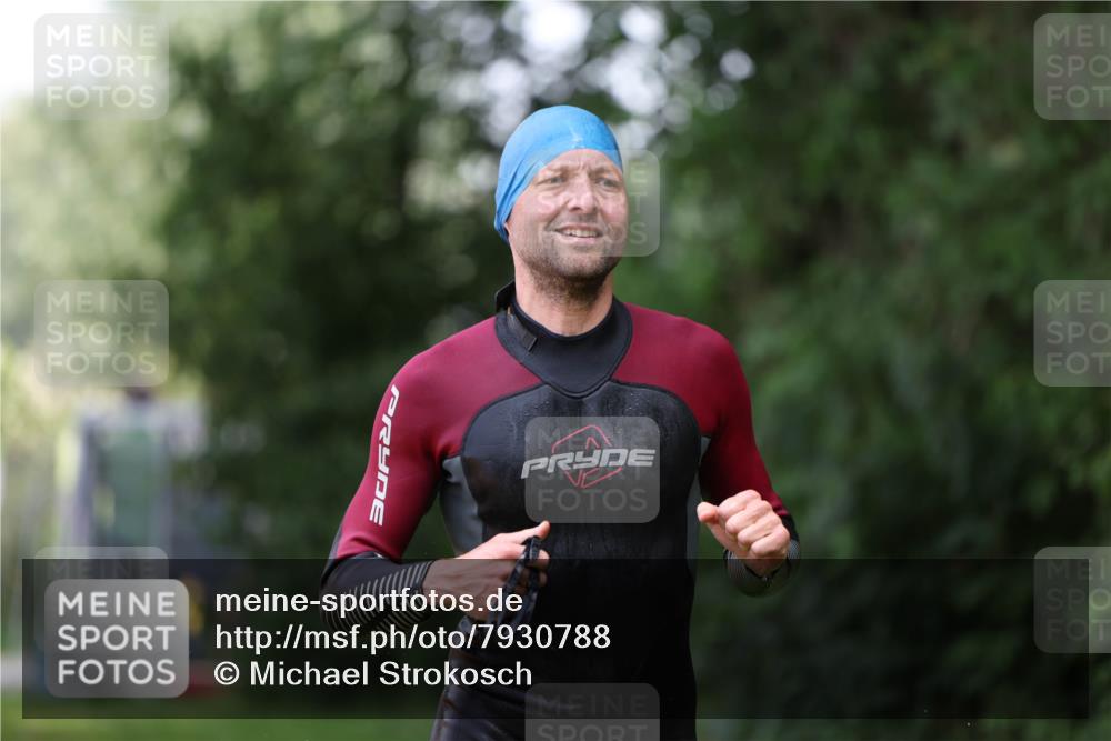 15.06.2025 - 7 Türme Triathlon Michael Strokosch http://msf.ph/oto/7930788 15.06.2025 12:29:13 Schwimmen 427, 502, 554, 640 meine-sportfotos.de