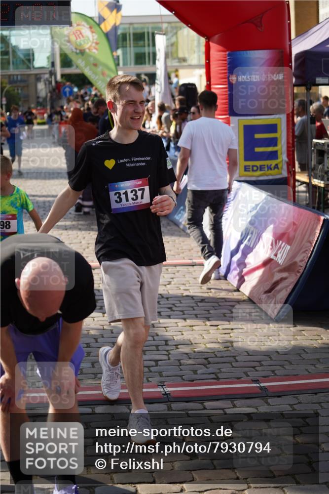 13.06.2025 - Holstenköstenlauf Felixshl http://msf.ph/oto/7930794 13.06.2025 17:57:08 Laufen 2487, 2883, 3006, 3124, 3126, 3137 meine-sportfotos.de