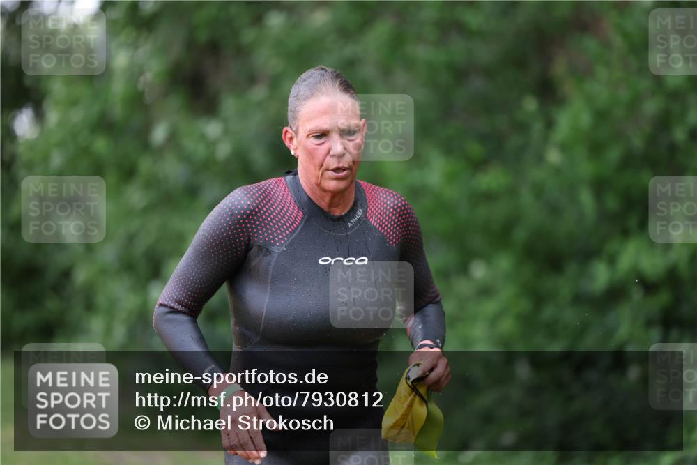 15.06.2025 - 7 Türme Triathlon Michael Strokosch http://msf.ph/oto/7930812 15.06.2025 12:29:32 Schwimmen 502, 545 meine-sportfotos.de