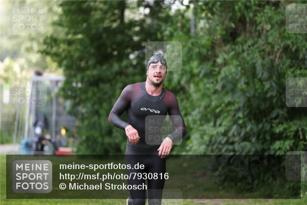 15.06.2025 - 7 Türme Triathlon Michael Strokosch http://msf.ph/oto/7930816 15.06.2025 12:29:51 Schwimmen 545, 644 meine-sportfotos.de