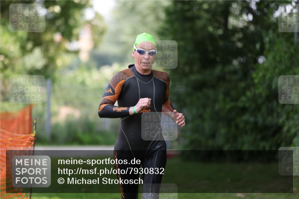 15.06.2025 - 7 Türme Triathlon Michael Strokosch http://msf.ph/oto/7930832 15.06.2025 12:30:08 Schwimmen 464, 644 meine-sportfotos.de