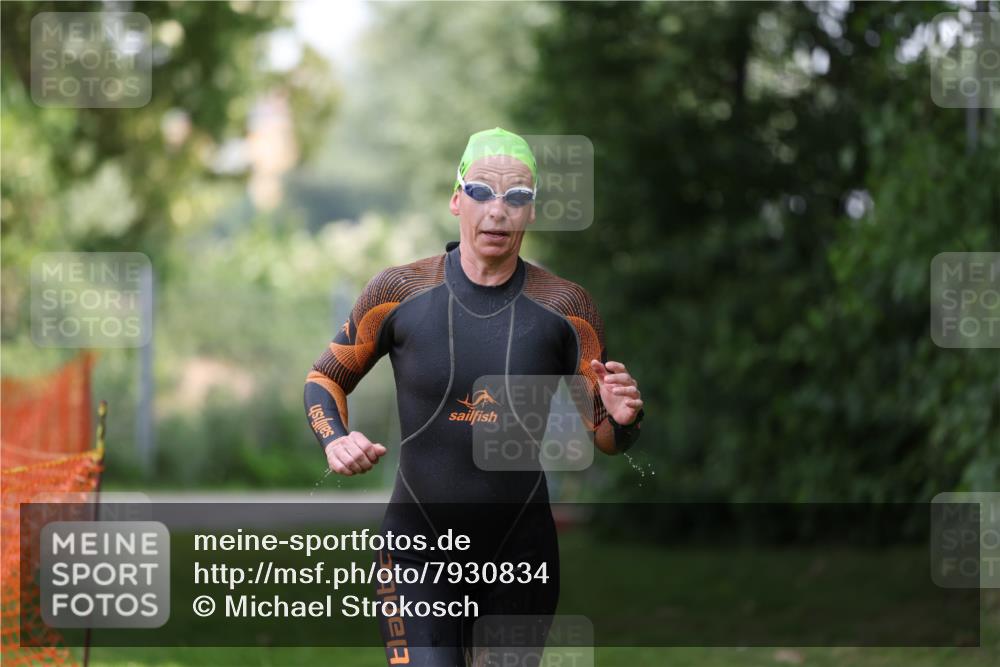 15.06.2025 - 7 Türme Triathlon Michael Strokosch http://msf.ph/oto/7930834 15.06.2025 12:30:08 Schwimmen 464, 644 meine-sportfotos.de