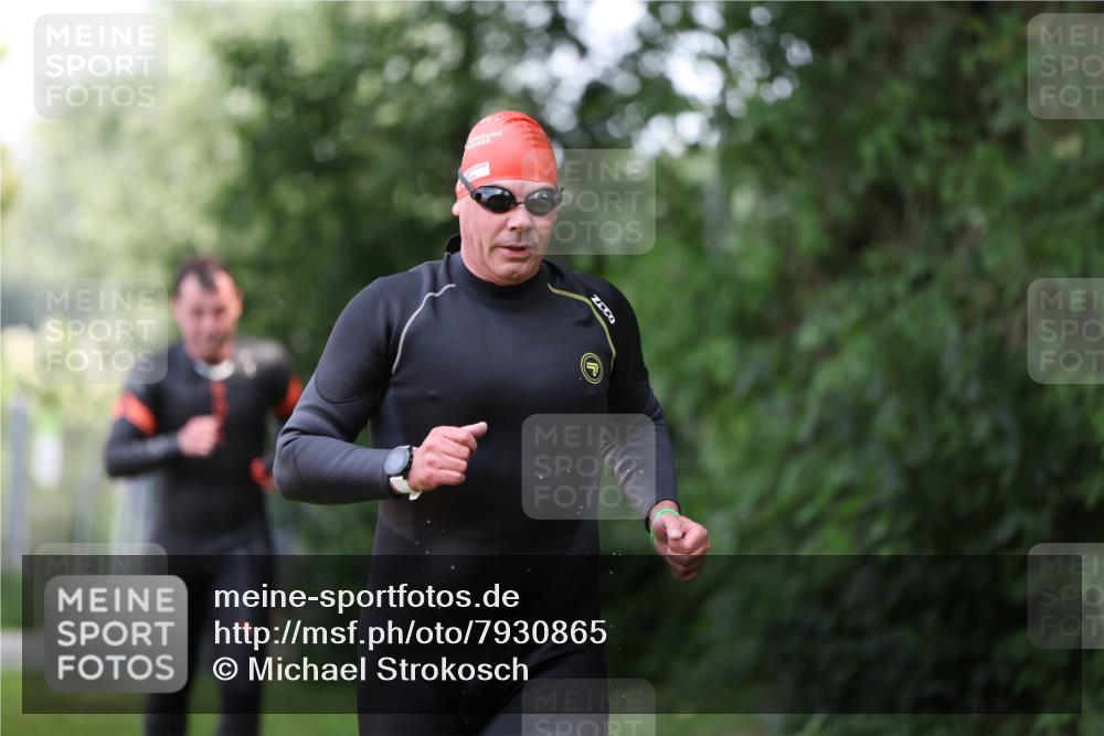 15.06.2025 - 7 Türme Triathlon Michael Strokosch http://msf.ph/oto/7930865 15.06.2025 12:30:28 Schwimmen 464, 522, 544 meine-sportfotos.de
