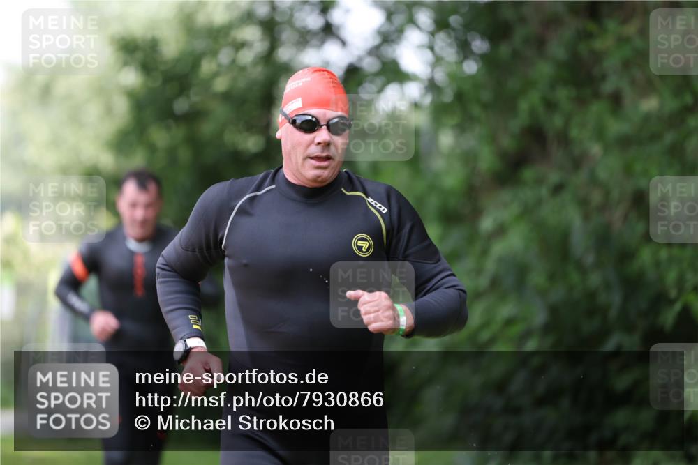 15.06.2025 - 7 Türme Triathlon Michael Strokosch http://msf.ph/oto/7930866 15.06.2025 12:30:29 Schwimmen 464, 522, 544 meine-sportfotos.de