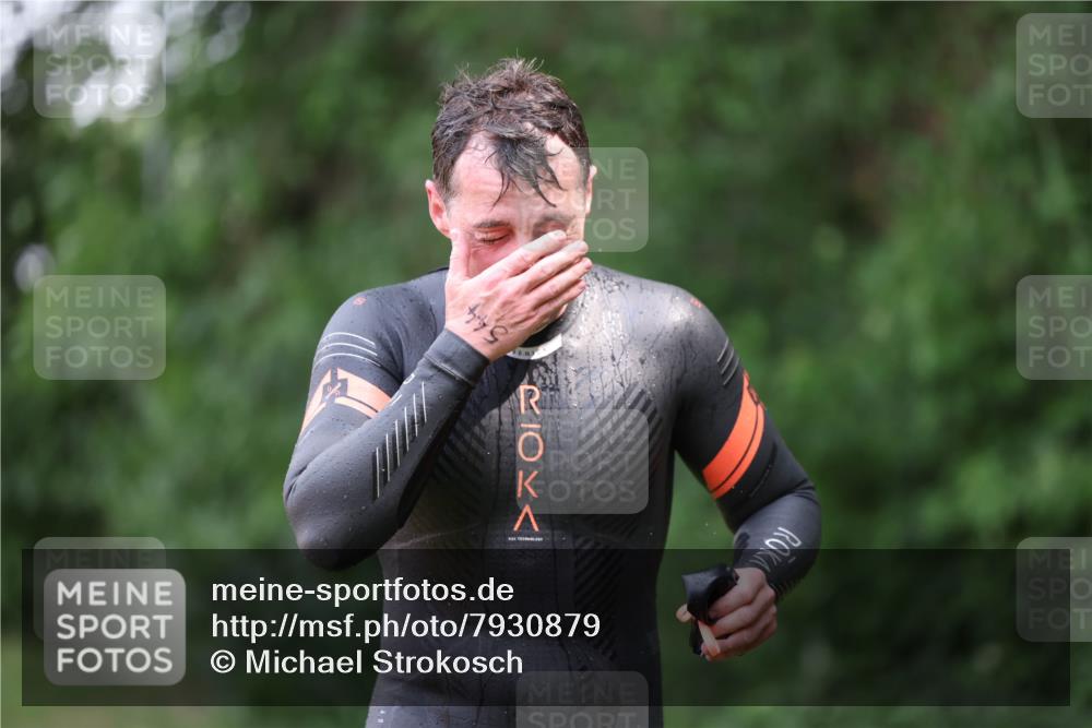 15.06.2025 - 7 Türme Triathlon Michael Strokosch http://msf.ph/oto/7930879 15.06.2025 12:30:32 Schwimmen 464, 522, 544 meine-sportfotos.de