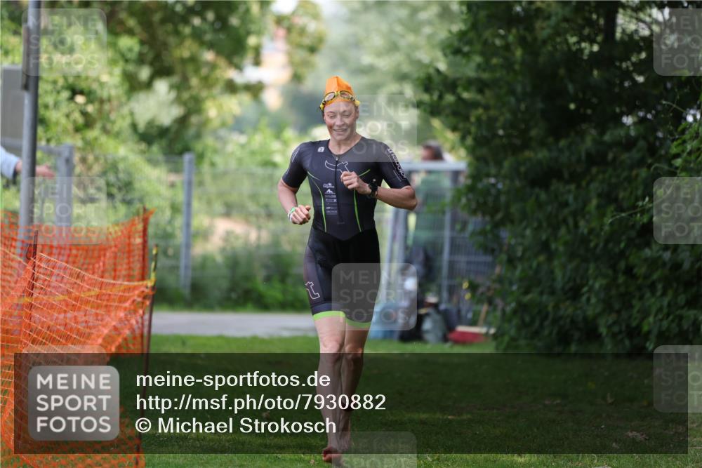 15.06.2025 - 7 Türme Triathlon Michael Strokosch http://msf.ph/oto/7930882 15.06.2025 12:30:58 Schwimmen 383, 670 meine-sportfotos.de