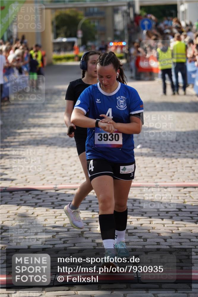 13.06.2025 - Holstenköstenlauf Felixshl http://msf.ph/oto/7930935 13.06.2025 17:57:42 Laufen 2058, 2384, 2877, 2907, 3022, 3930 meine-sportfotos.de