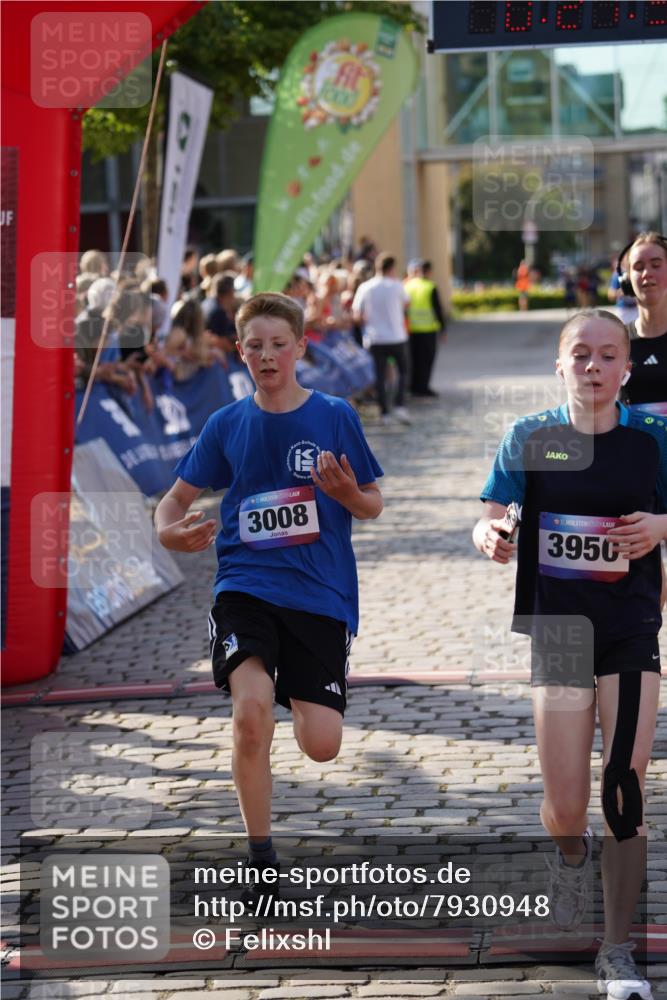 13.06.2025 - Holstenköstenlauf Felixshl http://msf.ph/oto/7930948 13.06.2025 17:57:54 Laufen 2482, 2983, 3008, 3166, 3950 meine-sportfotos.de