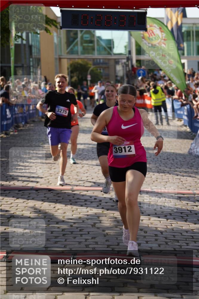13.06.2025 - Holstenköstenlauf Felixshl http://msf.ph/oto/7931122 13.06.2025 17:58:38 Laufen 2180, 2617, 2870, 3162, 3260, 3275, 3312, 3718, 3912, 3975 meine-sportfotos.de