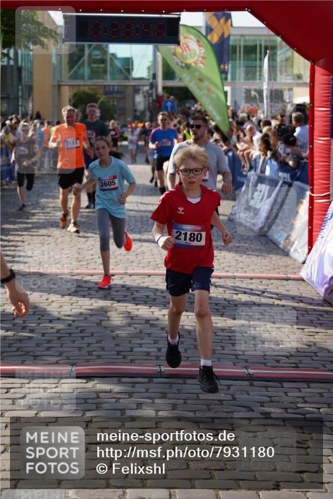 13.06.2025 - Holstenköstenlauf Felixshl http://msf.ph/oto/7931180 13.06.2025 17:58:47 Laufen 2016, 2180, 2181, 2509, 2521, 2522, 2803, 2854, 3079, 3260, 3605, 3962, 3975 meine-sportfotos.de