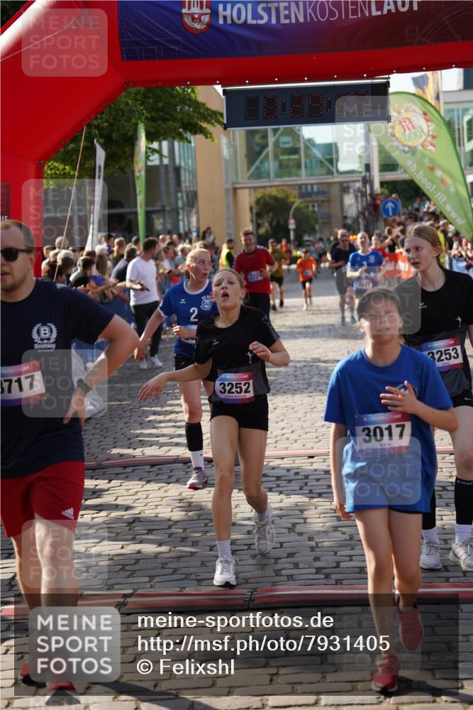 13.06.2025 - Holstenköstenlauf Felixshl http://msf.ph/oto/7931405 13.06.2025 17:59:29 Laufen 2221, 2904, 3017, 3042, 3252, 3253, 3289, 3583, 3628, 3714, 3717, 3973 meine-sportfotos.de