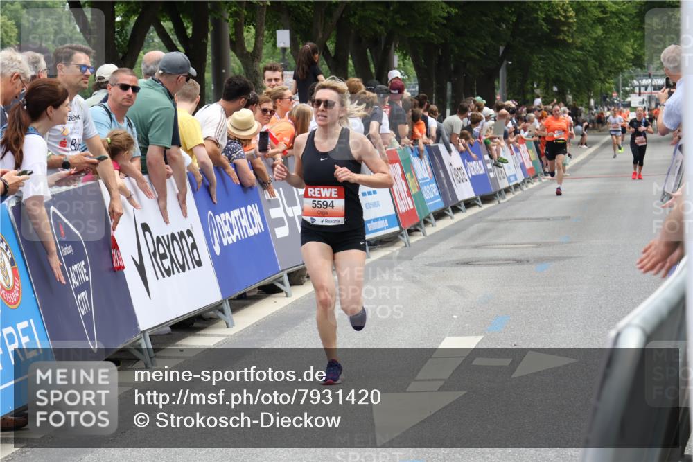 15.06.2025 - REWE Women's Run Strokosch-Dieckow http://msf.ph/oto/7931420 15.06.2025 10:56:22 Ziel 5594 meine-sportfotos.de