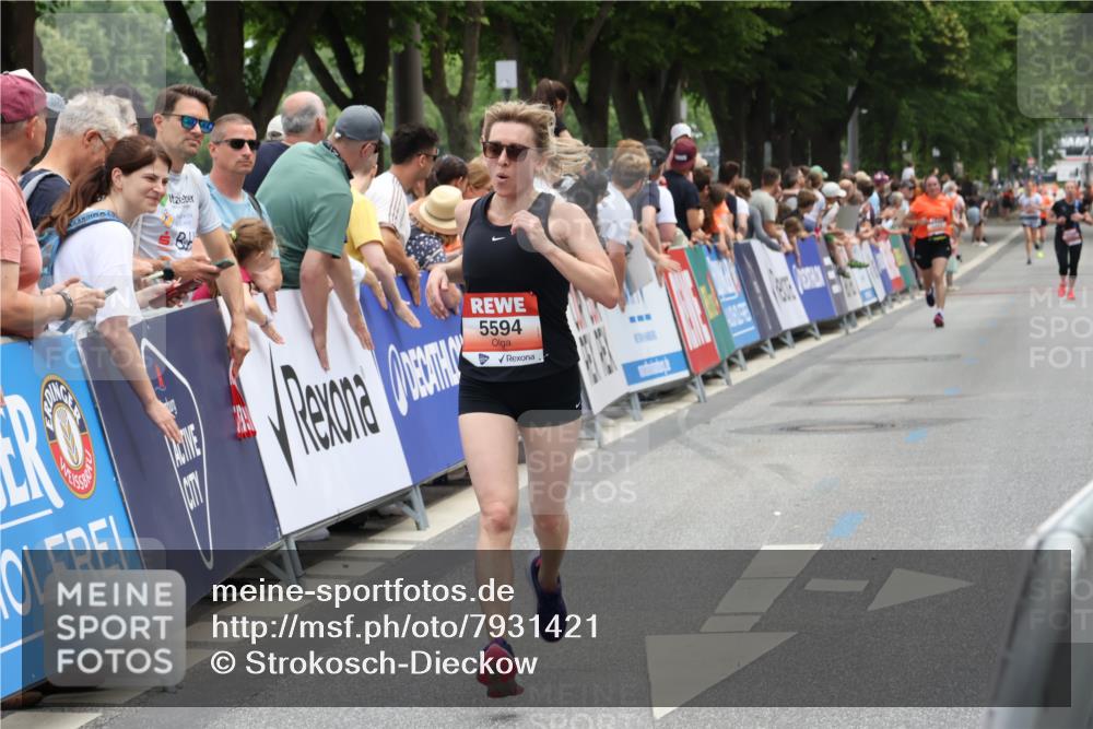 15.06.2025 - REWE Women's Run Strokosch-Dieckow http://msf.ph/oto/7931421 15.06.2025 10:56:23 Ziel 5594 meine-sportfotos.de
