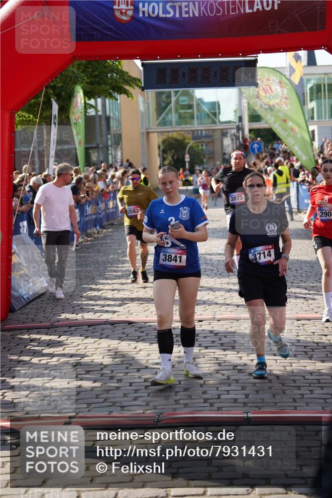 13.06.2025 - Holstenköstenlauf Felixshl http://msf.ph/oto/7931431 13.06.2025 17:59:35 Laufen 2221, 2622, 2904, 2974, 3042, 3583, 3714, 3973 meine-sportfotos.de
