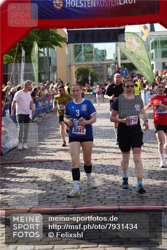 13.06.2025 - Holstenköstenlauf Felixshl http://msf.ph/oto/7931434 13.06.2025 17:59:35 Laufen 2221, 2622, 2904, 2974, 3042, 3583, 3714, 3973 meine-sportfotos.de