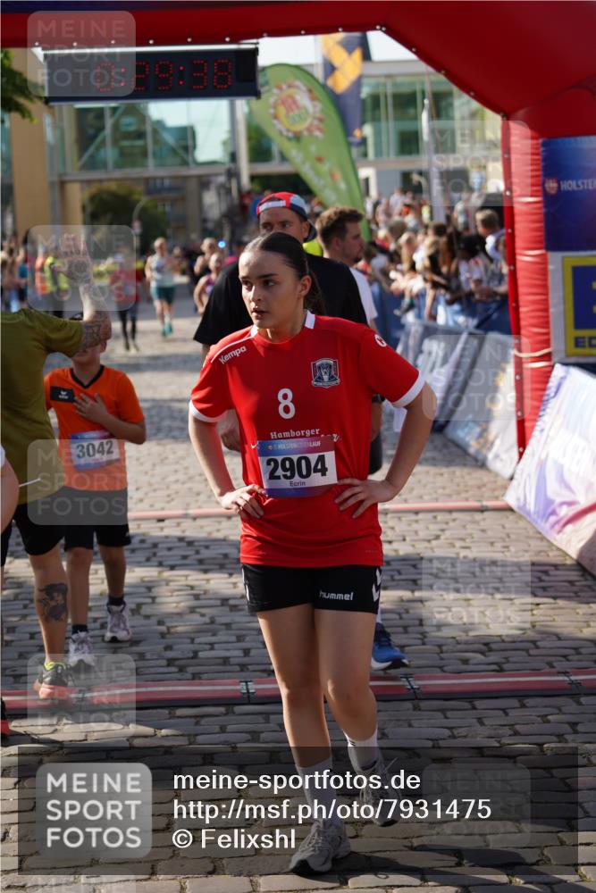 13.06.2025 - Holstenköstenlauf Felixshl http://msf.ph/oto/7931475 13.06.2025 17:59:39 Laufen 2041, 2042, 2326, 2622, 2627, 2904, 2974, 3042, 3583, 3973 meine-sportfotos.de