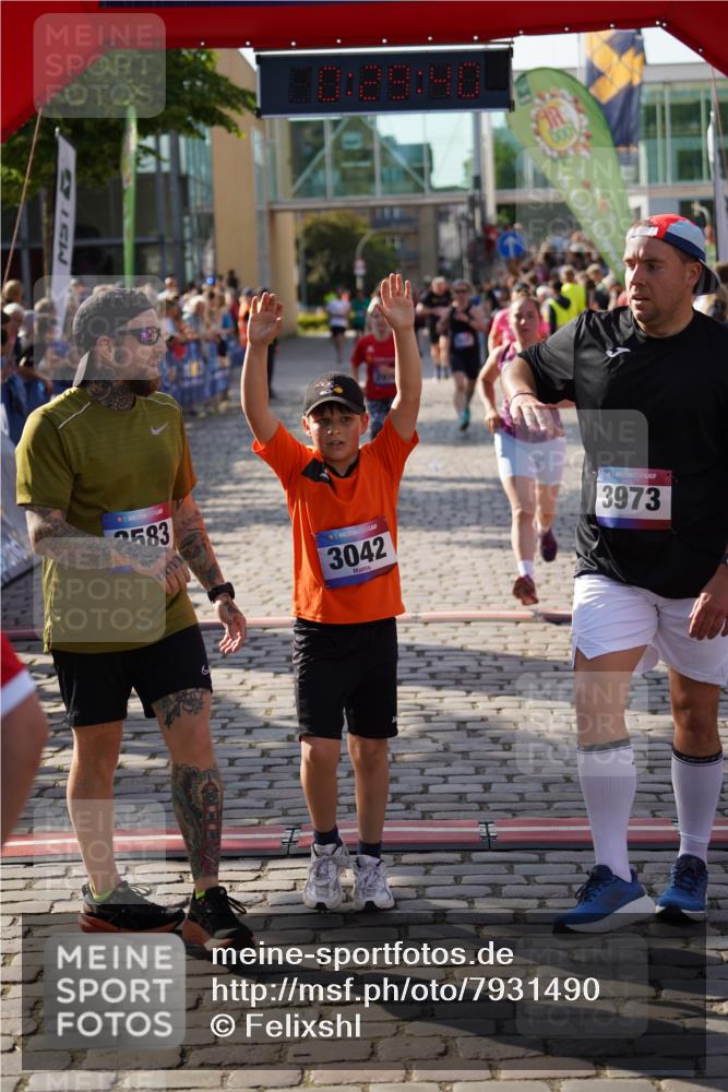 13.06.2025 - Holstenköstenlauf Felixshl http://msf.ph/oto/7931490 13.06.2025 17:59:41 Laufen 2041, 2042, 2326, 2622, 2627, 2974, 3042 meine-sportfotos.de