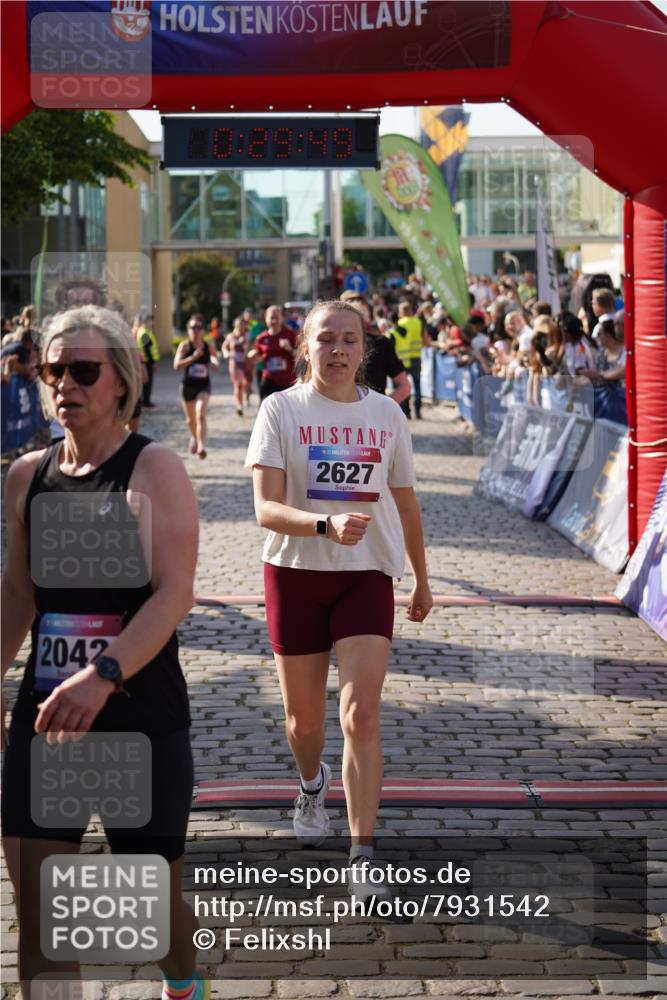 13.06.2025 - Holstenköstenlauf Felixshl http://msf.ph/oto/7931542 13.06.2025 17:59:50 Laufen 2041, 2042, 2395, 2508, 2627, 2712, 2746, 3135, 3145, 3146, 3720, 3884, 3890 meine-sportfotos.de