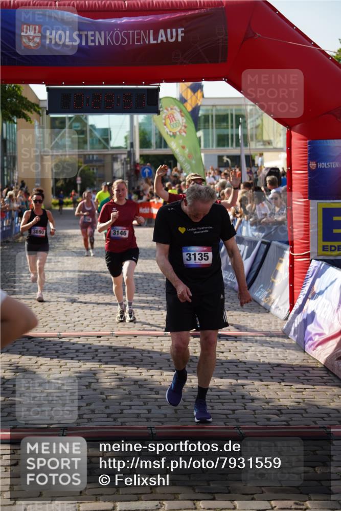 13.06.2025 - Holstenköstenlauf Felixshl http://msf.ph/oto/7931559 13.06.2025 17:59:52 Laufen 2395, 2508, 2712, 2746, 3135, 3145, 3146, 3720, 3884, 3890 meine-sportfotos.de