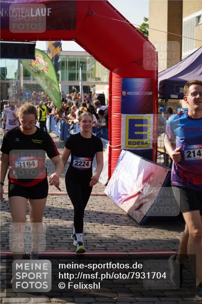 13.06.2025 - Holstenköstenlauf Felixshl http://msf.ph/oto/7931704 13.06.2025 18:00:20 Laufen 2148, 2224, 2354, 2392, 2676, 2731, 3087, 3194, 3262 meine-sportfotos.de