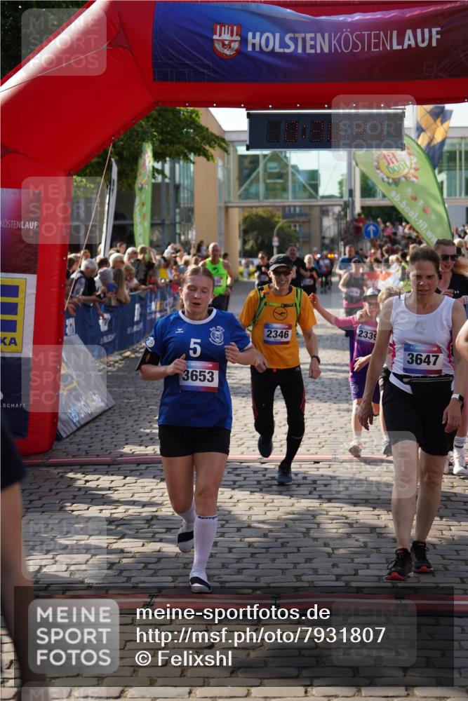 13.06.2025 - Holstenköstenlauf Felixshl http://msf.ph/oto/7931807 13.06.2025 18:00:38 Laufen 2166, 2167, 2339, 2346, 2351, 2375, 2563, 2587, 2808, 3285, 3647, 3653, 3803 meine-sportfotos.de