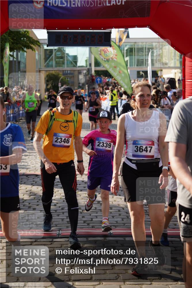 13.06.2025 - Holstenköstenlauf Felixshl http://msf.ph/oto/7931825 13.06.2025 18:00:39 Laufen 2166, 2167, 2339, 2346, 2351, 2375, 2563, 2587, 2614, 2808, 3285, 3647, 3653, 3803 meine-sportfotos.de