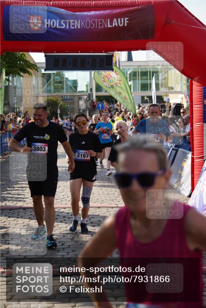 13.06.2025 - Holstenköstenlauf Felixshl http://msf.ph/oto/7931866 13.06.2025 18:00:45 Laufen 2166, 2167, 2375, 2427, 2432, 2614, 2808, 3285, 3803 meine-sportfotos.de