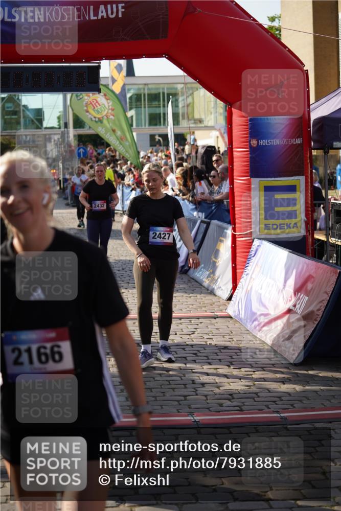 13.06.2025 - Holstenköstenlauf Felixshl http://msf.ph/oto/7931885 13.06.2025 18:00:49 Laufen 2375, 2427, 2432, 2557, 2614, 2811, 2887, 3101, 3956 meine-sportfotos.de