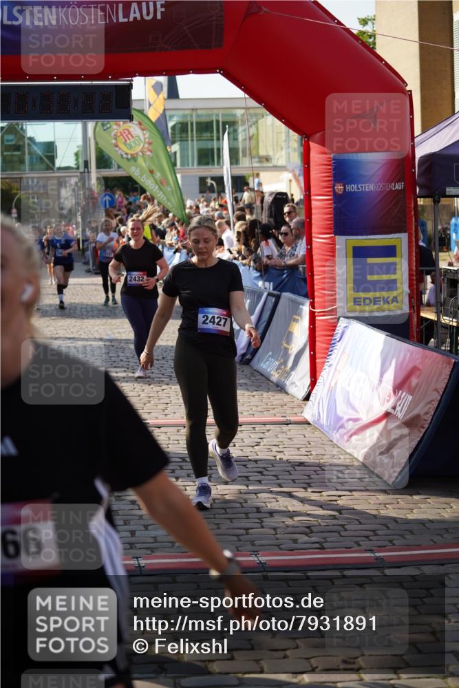 13.06.2025 - Holstenköstenlauf Felixshl http://msf.ph/oto/7931891 13.06.2025 18:00:49 Laufen 2375, 2427, 2432, 2557, 2614, 2811, 2887, 3101, 3956 meine-sportfotos.de